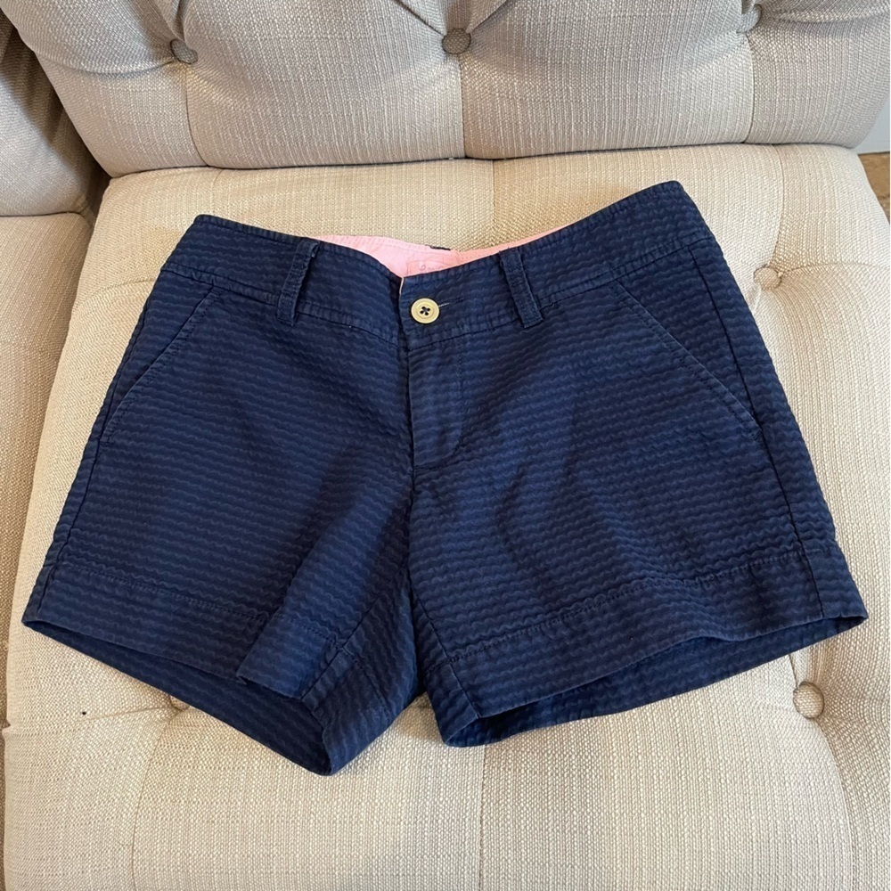 Lilly Pulitzer Callahan Shorts Sz 00 Navy Blue Texture Cotton Flat 4” Inseam